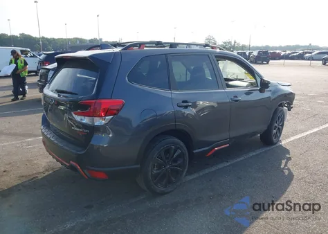 2022 Subaru Forester Sport z USA, uszkodzony, nr VIN JF2SKAJC8NH450751